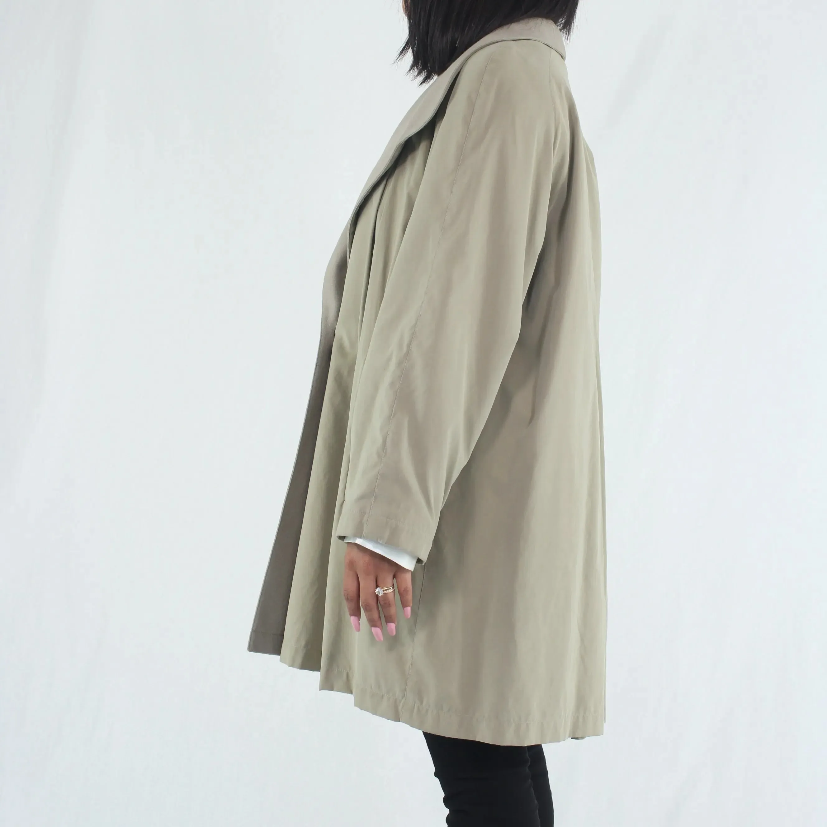 90s Coat with Shoulder Pads | ThriftTale