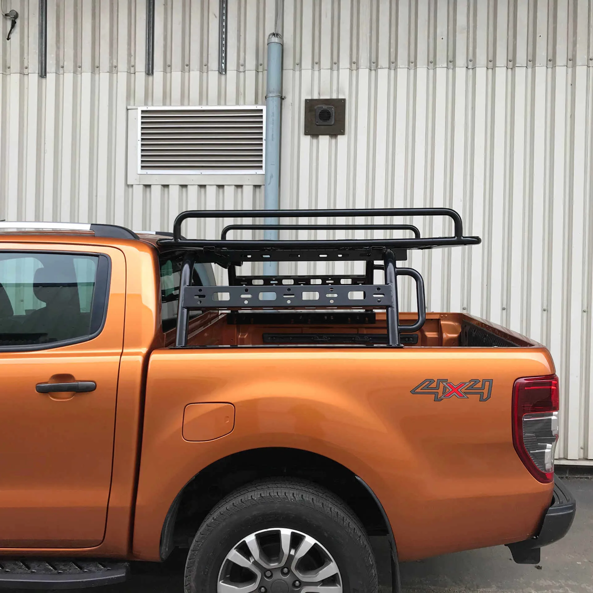 Adjustable Load Bed Cargo Frame with Side Rail Rack for Nissan Navara NP300 15+