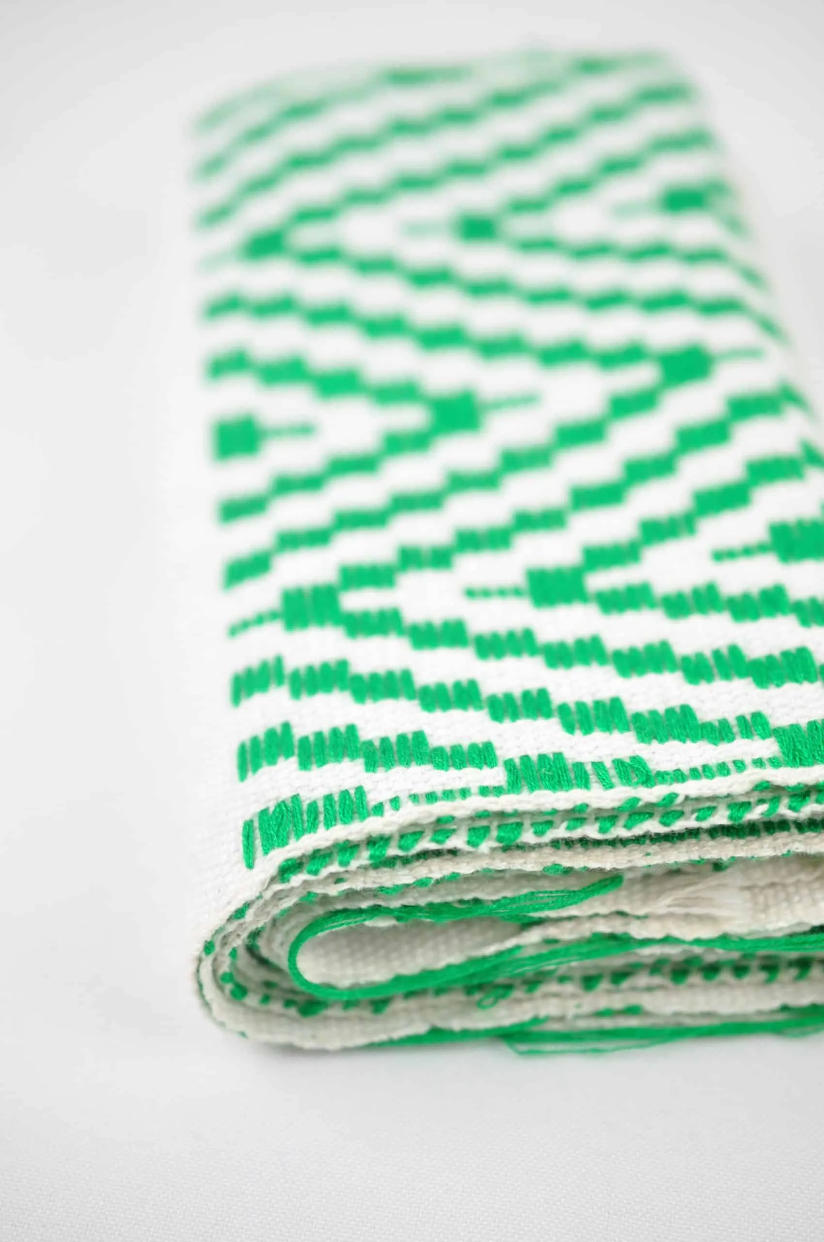 Charming Nkosi Handwoven Muffler – Nigeria Colours -