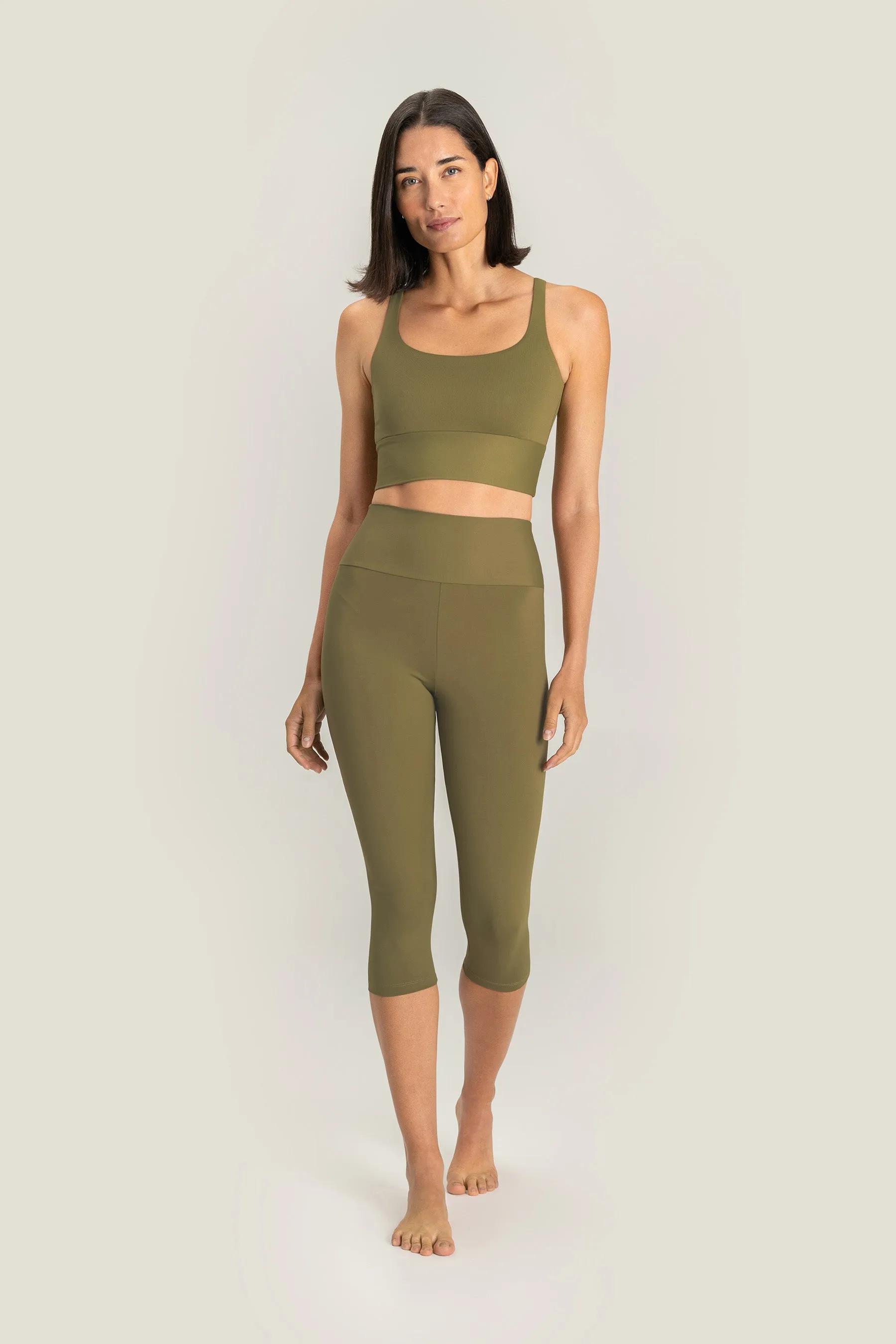 Essential Emana Capri Leggings