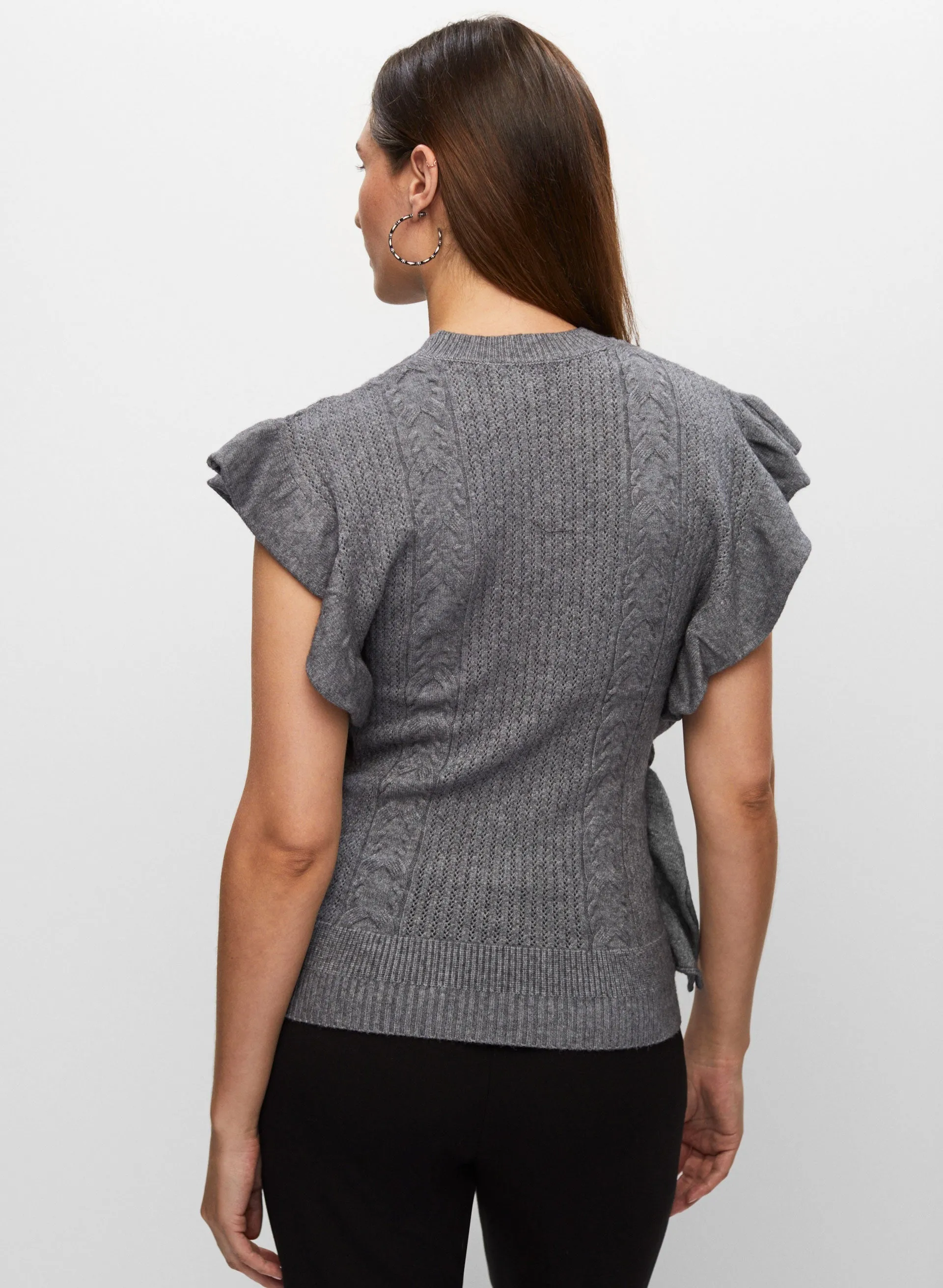 Frank Lyman - Ruffle Detail Sweater