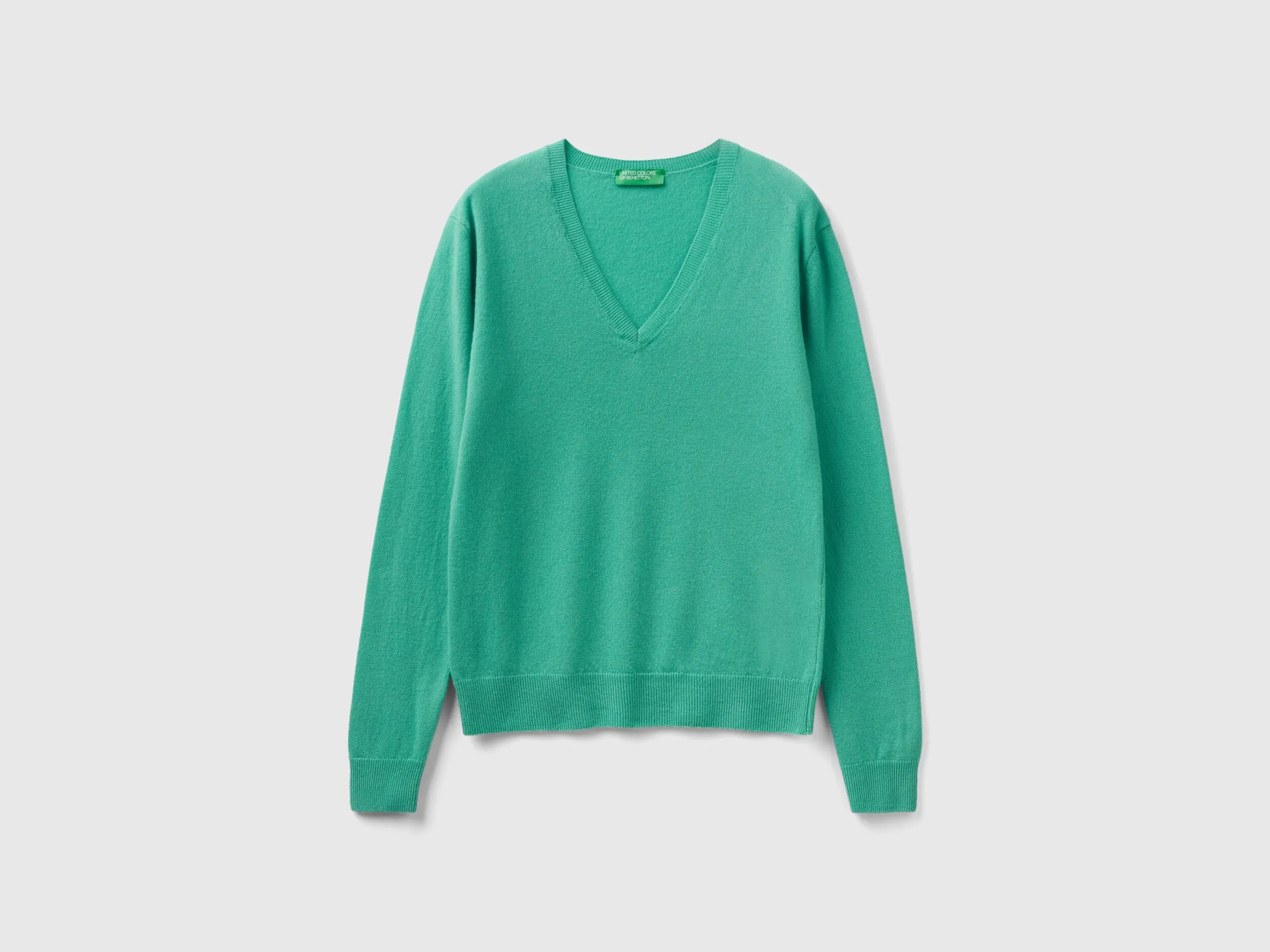 Light green V-neck sweater in pure Merino wool - Light Green | Benetton