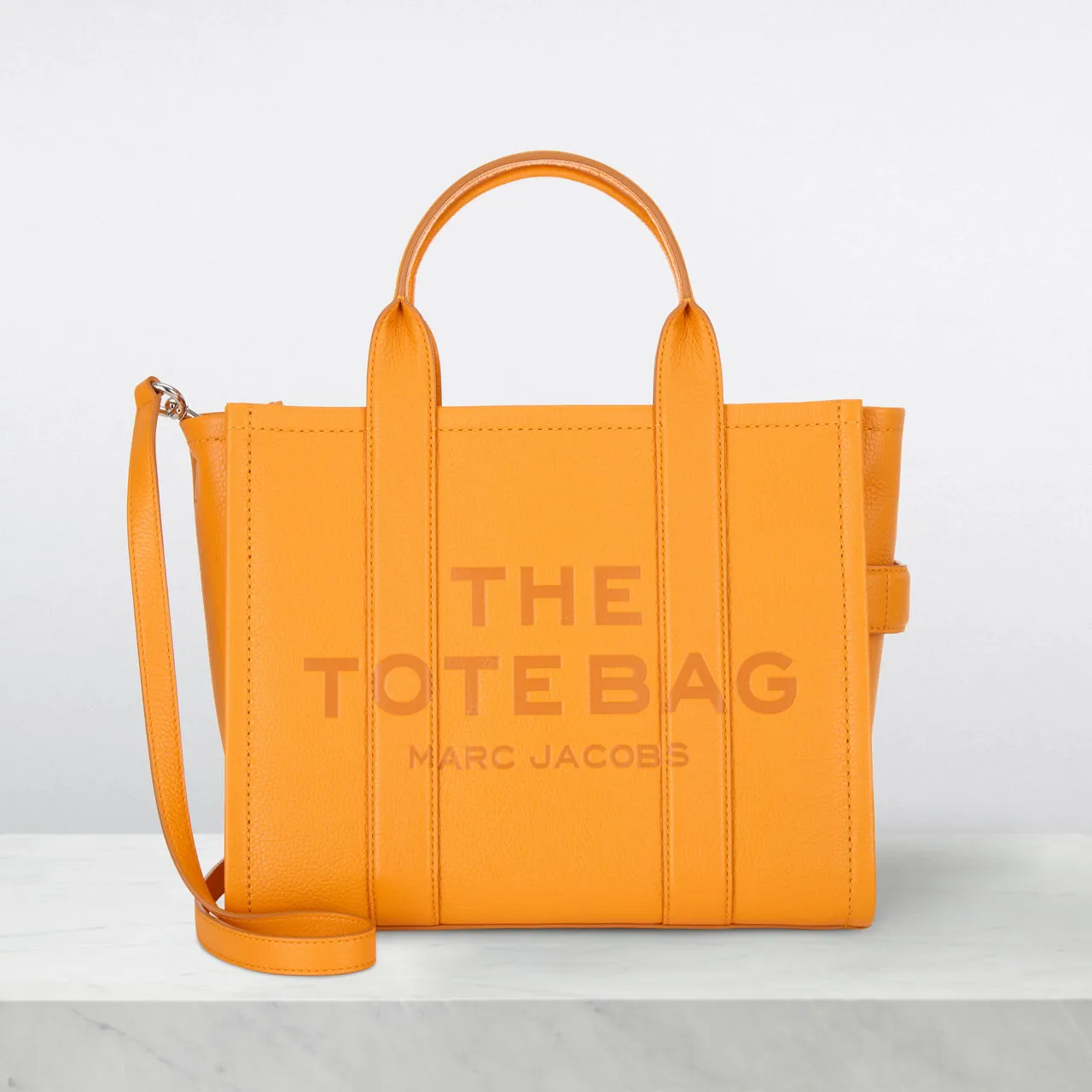 MARC JACOBS The Leather Medium Tote Bag - Tangerine