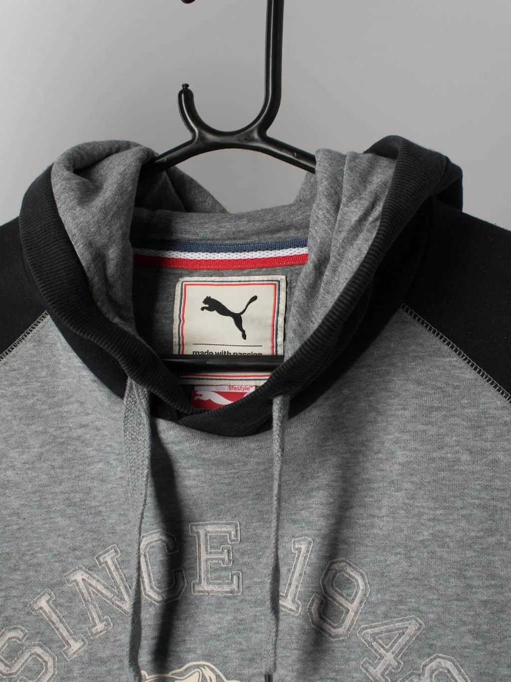 Mens Vinatge Puma hoodie spellout black grey – Large