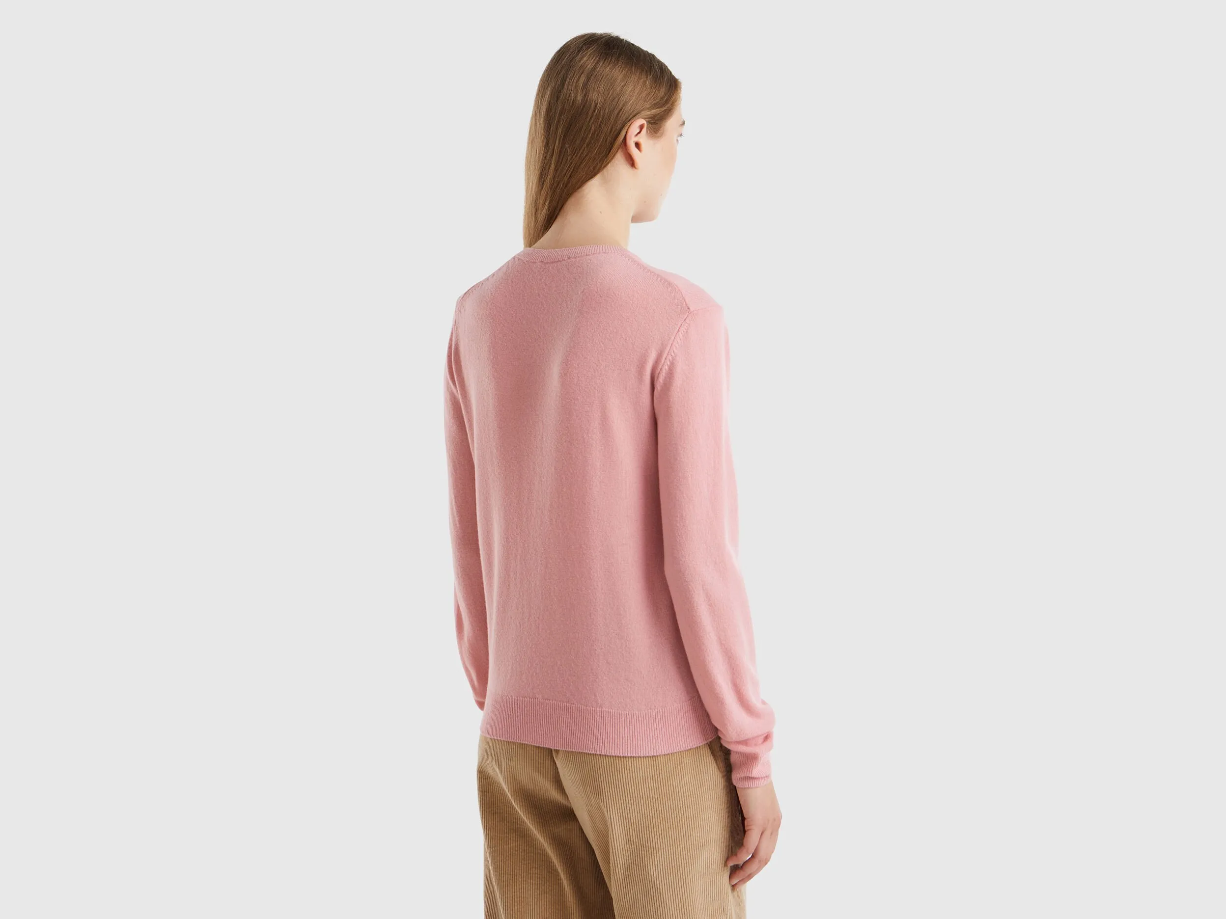 Pink crew neck sweater in pure Merino wool - Pink | Benetton