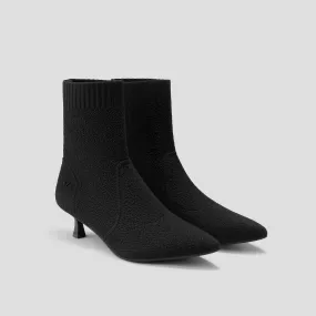   Pointed-Toe Boots (Sophia)