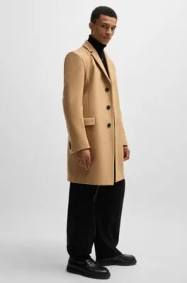 Slim-fit coat in a wool blend